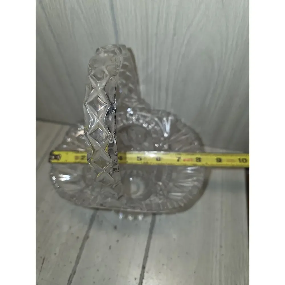 Vtg Hofbauer Byrdes Crystal Basket Etched Birds Large Handled Sawtooth Edge